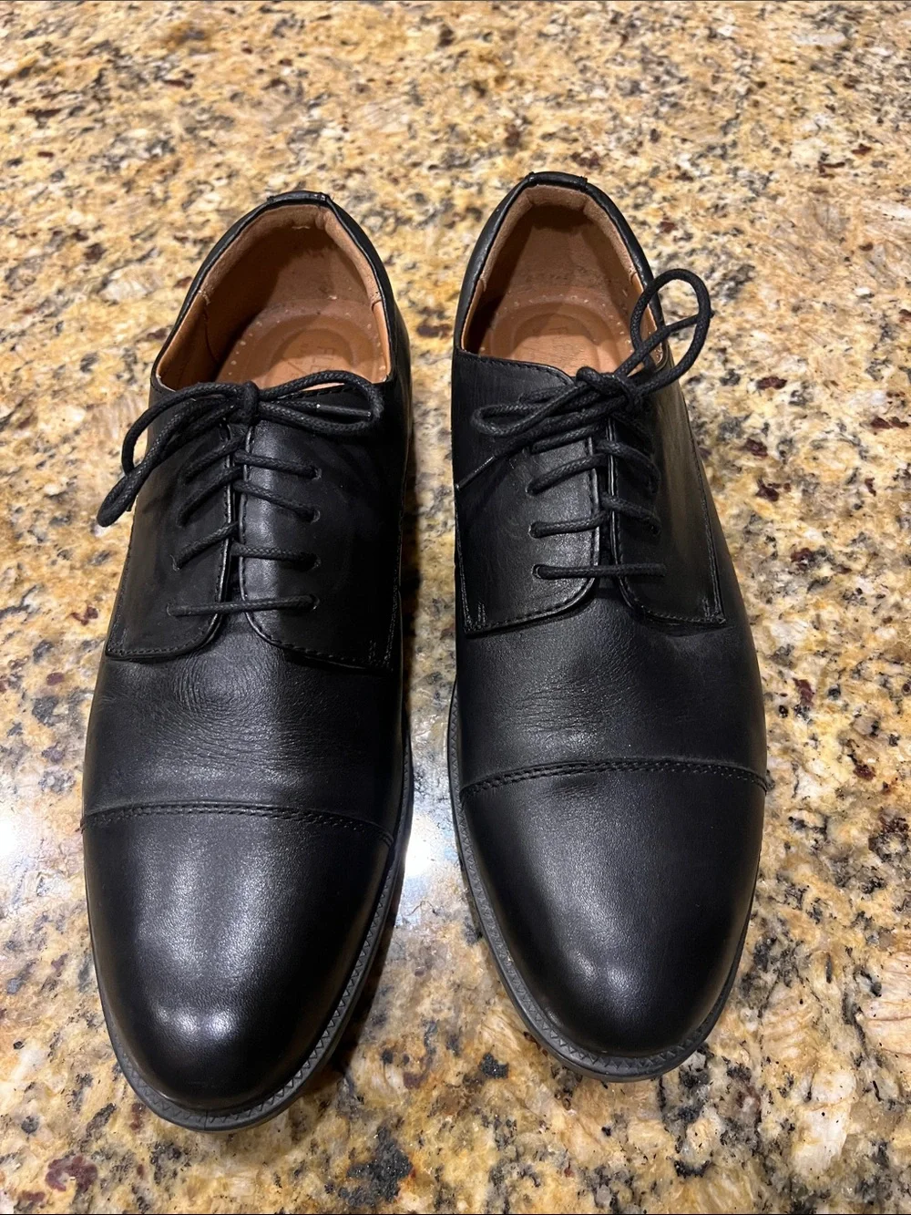 Men's Black Cap-Toe Derby flex step Dress Shoes